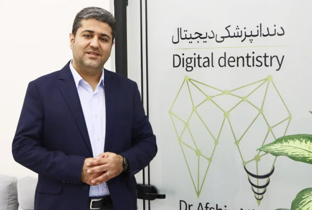 درباره ما 3 دکتر افشین میرزایی -متخصص و جراح و پروتزیست